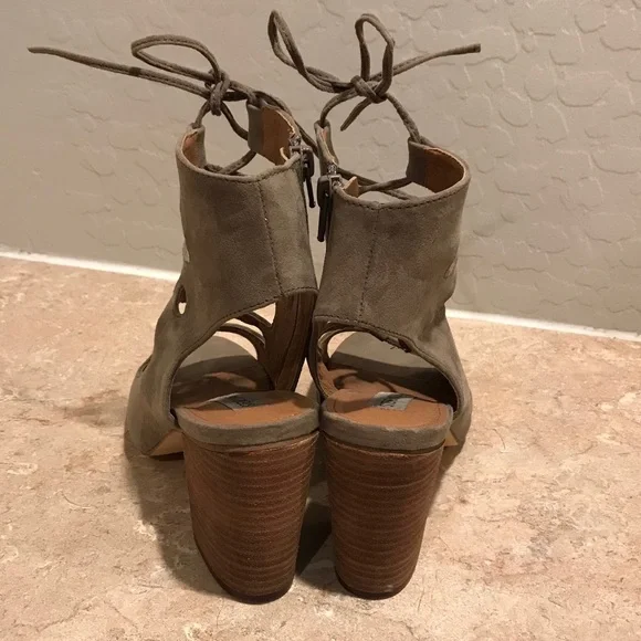 Steve Madden Laced up Gladiator Heels - Picture 7 of 8